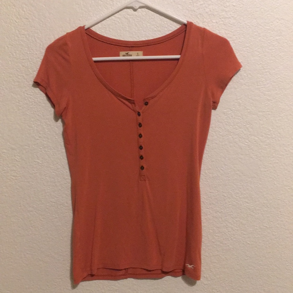 Hollister top